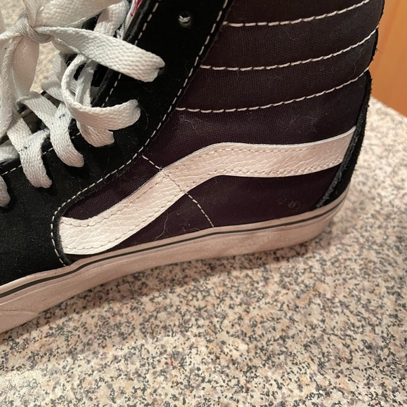 High top black Vans   Men’s 6.5, women’s 8 - Picture 5 of 8